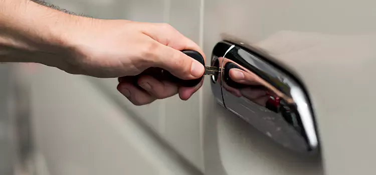 Why Choose Our Auto Locksmith Team in Hamilton, OH?